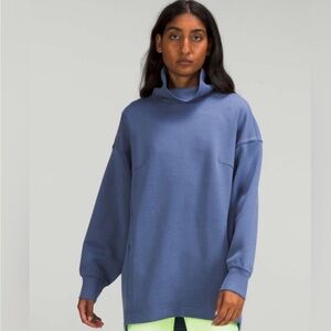 Lululemon tunic size 6